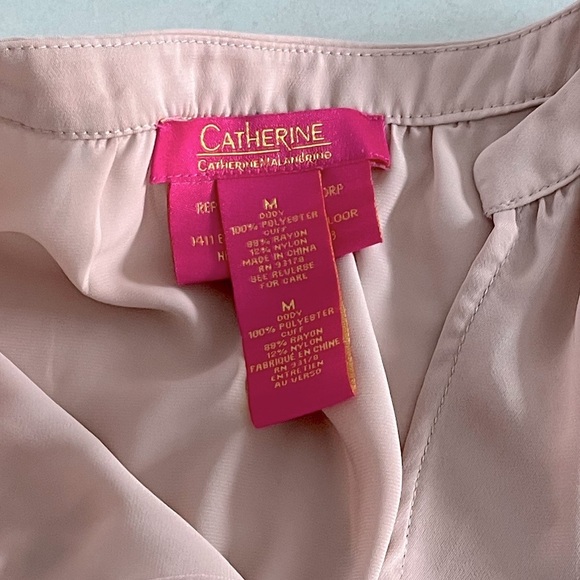 Catherine Malandrino/ Light pink blouse/ Short sleeves/ V-neck/ Size US M - Picture 7 of 11